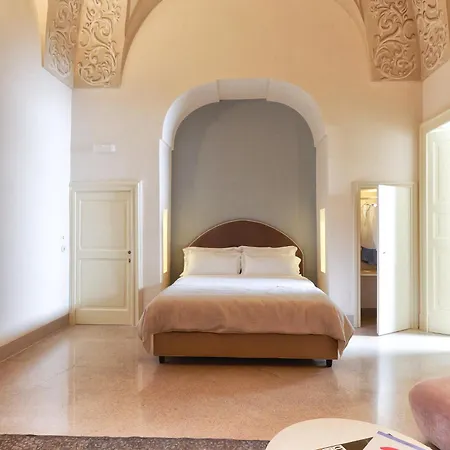 Palazzo Galluccio Guest house